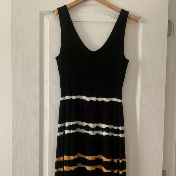 Green Dragon Women’s Dress - Picture 1 of 4